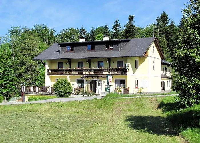 Laerche By Interhome Daire Oberwang